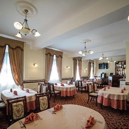 Hotel Gala Oradea Exterior foto