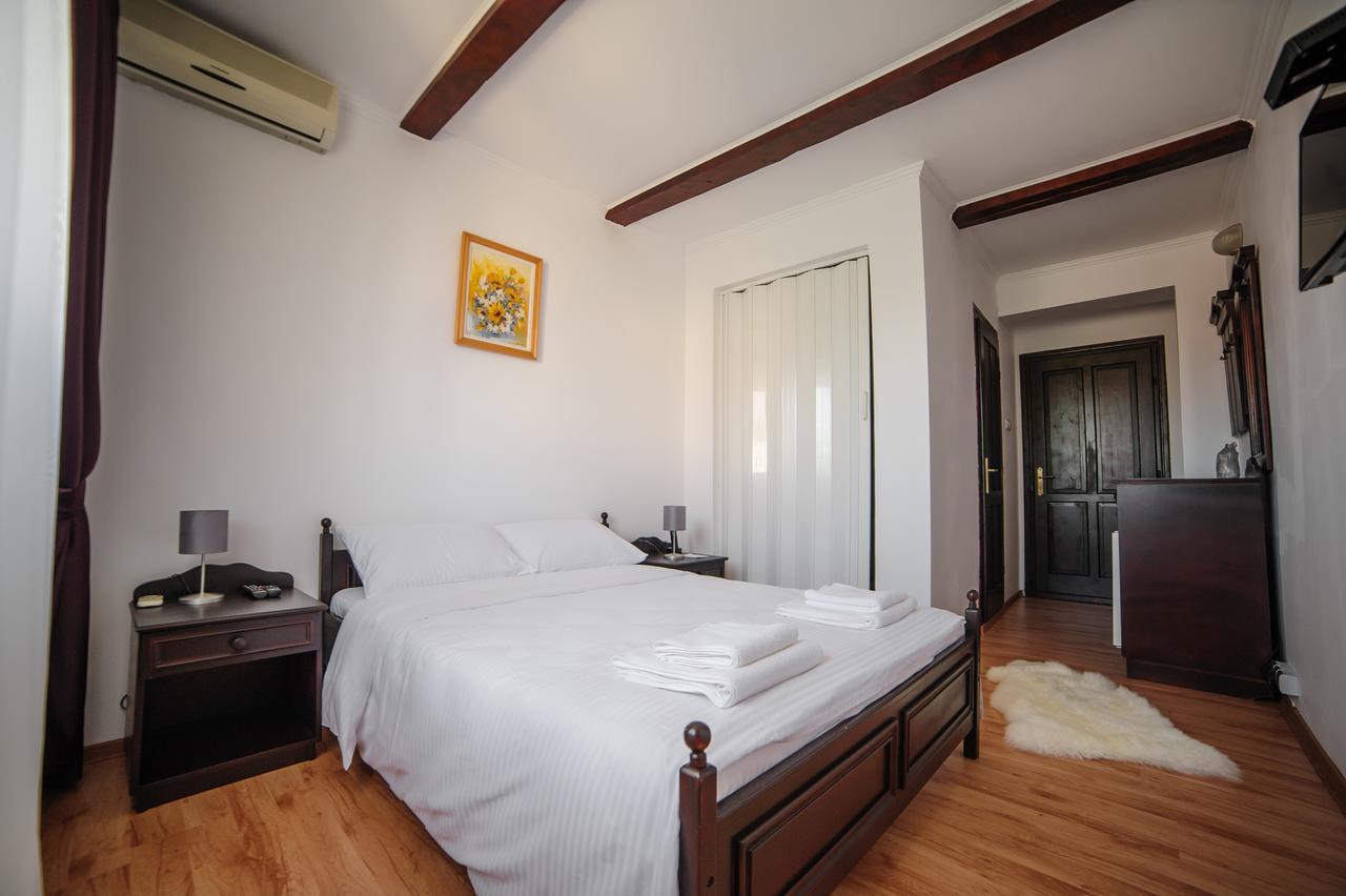 Hotel Gala Oradea Quarto foto